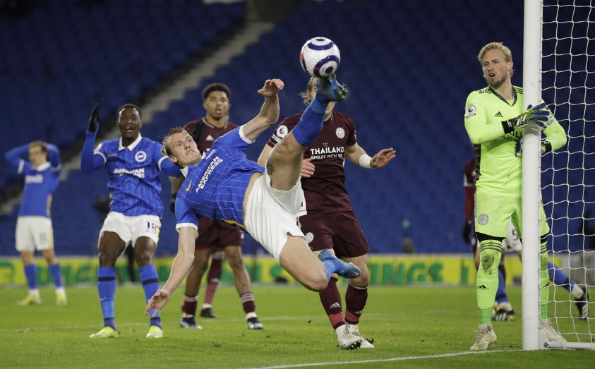  布莱顿爆冷击败曼联，德泽尔比战术惊艳全场